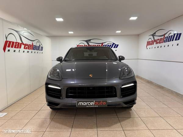 Porsche Cayenne Coupé E-Hybrid - 2