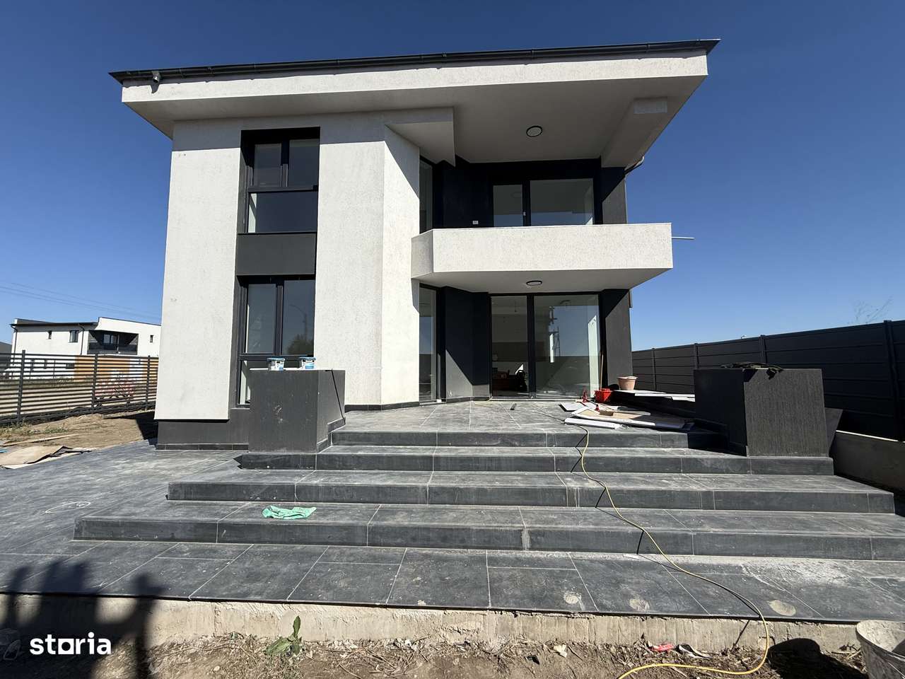 LUX | CASA | VILA INDIVIDUALA | CURTE | PROPRIETAR | TUNARI-0