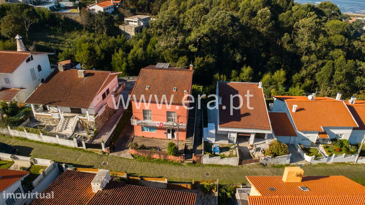 Moradia em Moledo com Vistas Deslumbradas!-7