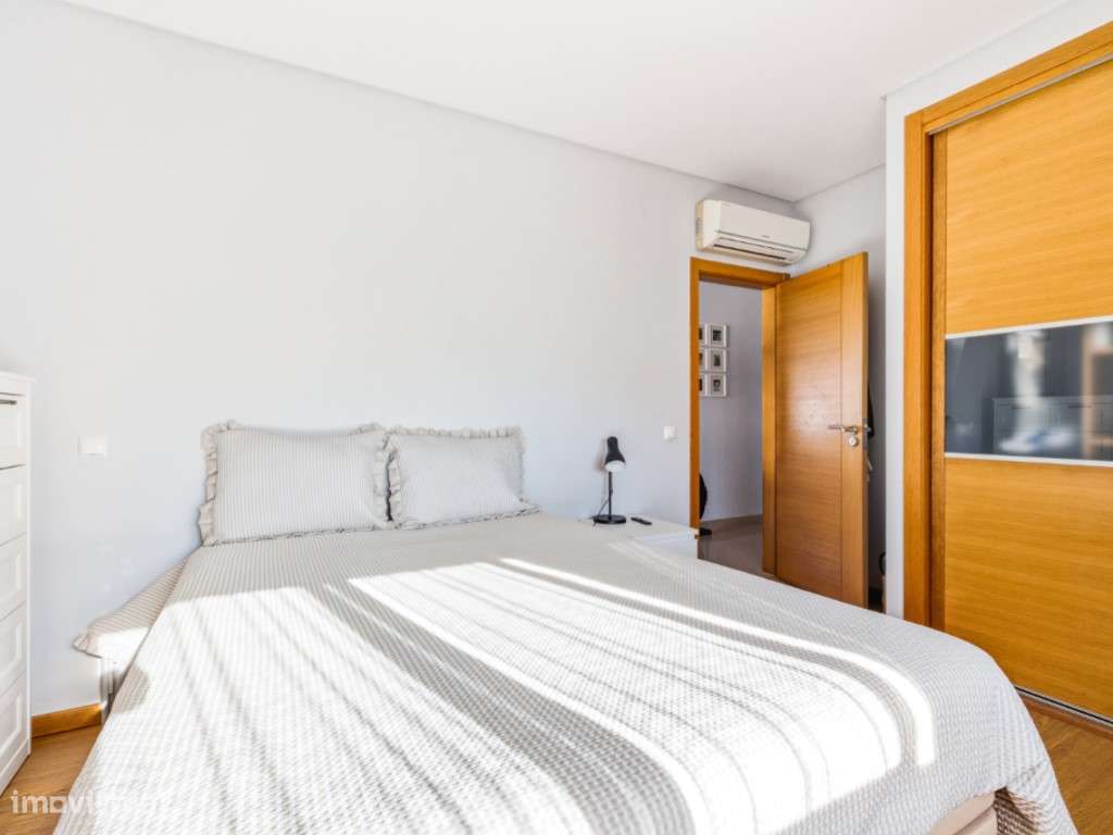 Apartamento T3 no centro de Quarteira, a 700 metros da praia, com 1...-13