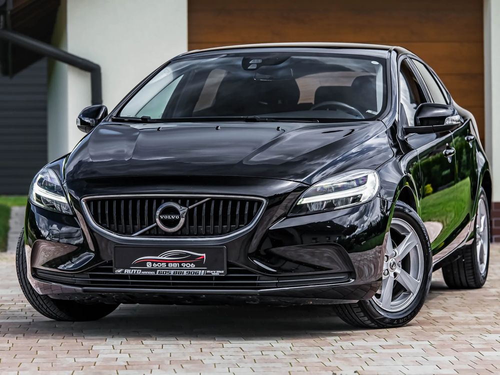 Volvo V40 II (2012-) D2 Momentum 2018