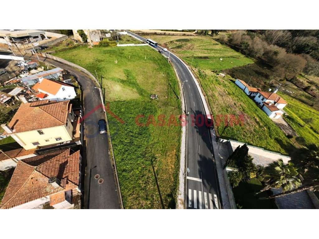 Terreno Santiago Riba-UL , Oliveira de Azeméis - Grande imagem: 3/5