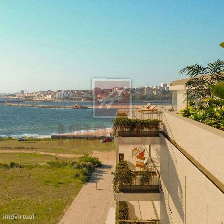 T2 Exclusivo com Varanda Panorâmica e Vista Mar/Rio | Vila Nova de Ga-15