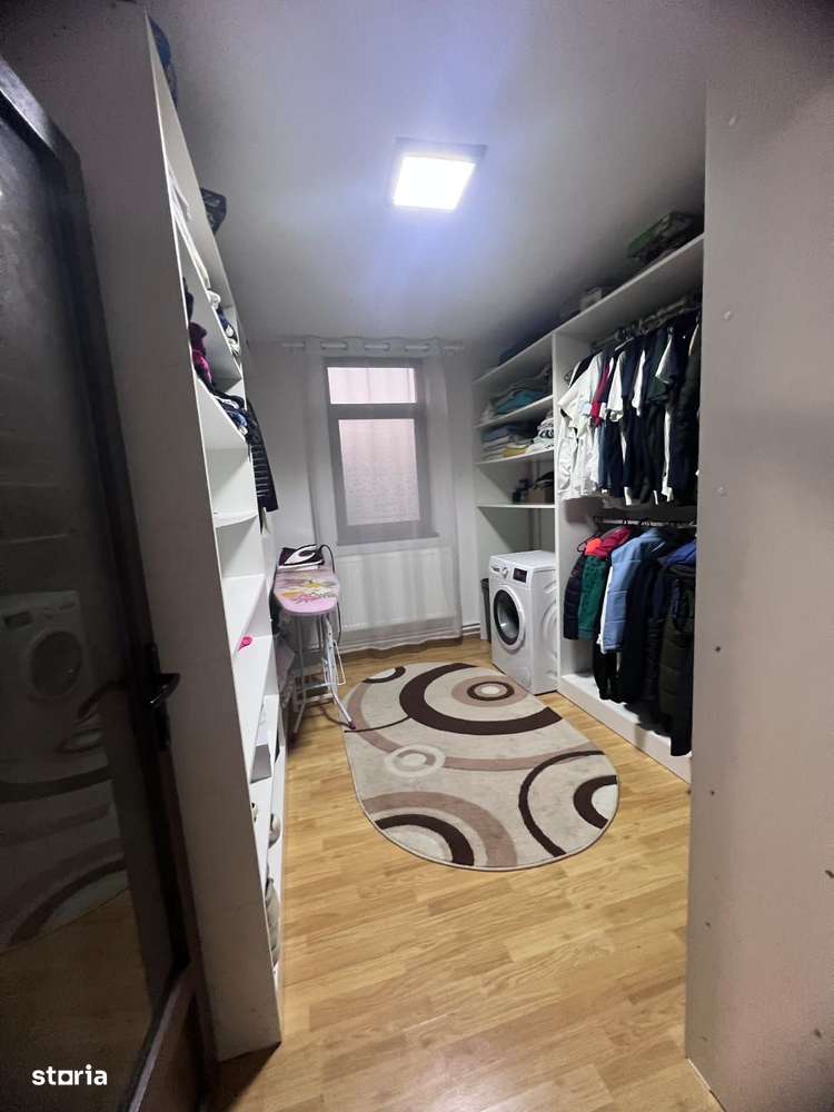 Casă spațioasă cu piscină, de vânzare în Simeria-18