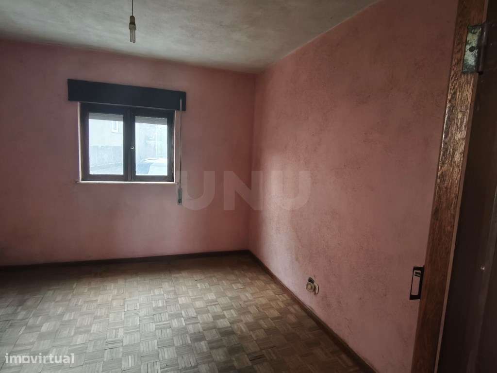 Moradia com vistas para a Serra da Estrela. Fantástica oportunidade!-9