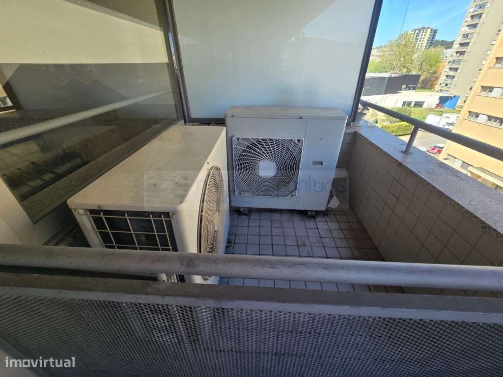 T4 com áreas generosas em São Victor, Braga | Junto a Escola Gulben...-21