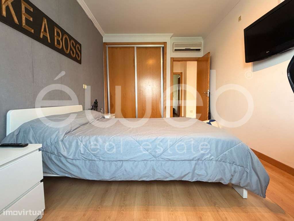 Apartamento T3 com Garagem e Arrecadação, em Aires-23