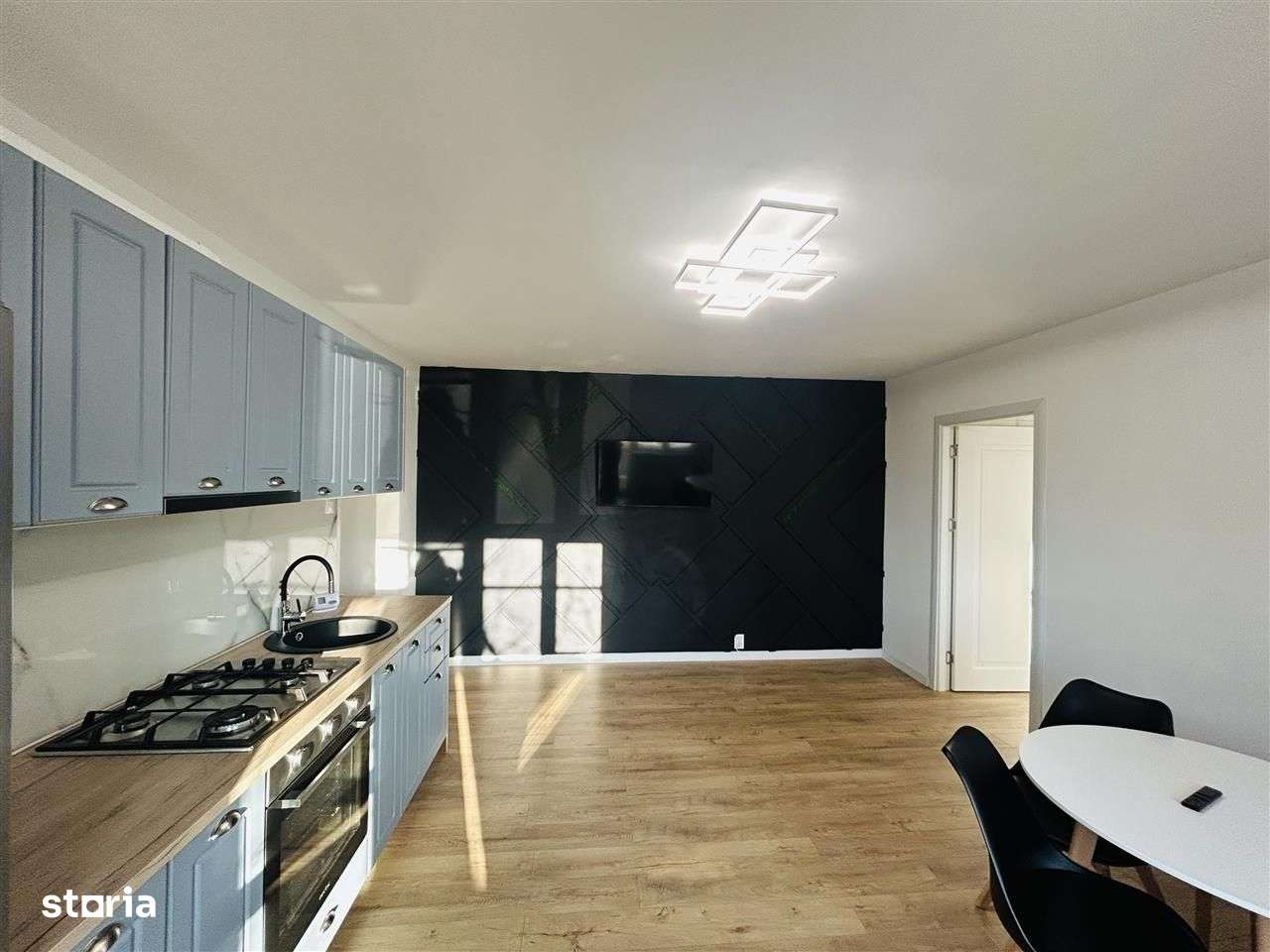 Ap renovat, 54 mp utili, balcon mare - Zona Ciresica - Imagine principală: 5/12