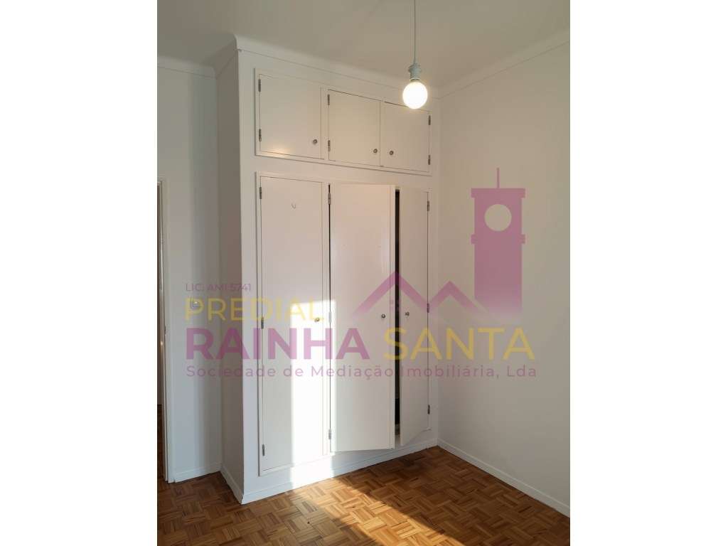 Apartamento T3 nas Caldas da Rainha-9