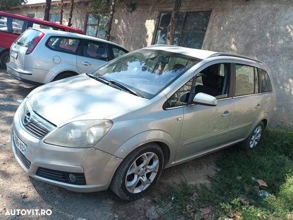 Dezmembrari  Opel ZAFIRA B  2005  > 0000 1.9 CDTI Motorina - 1