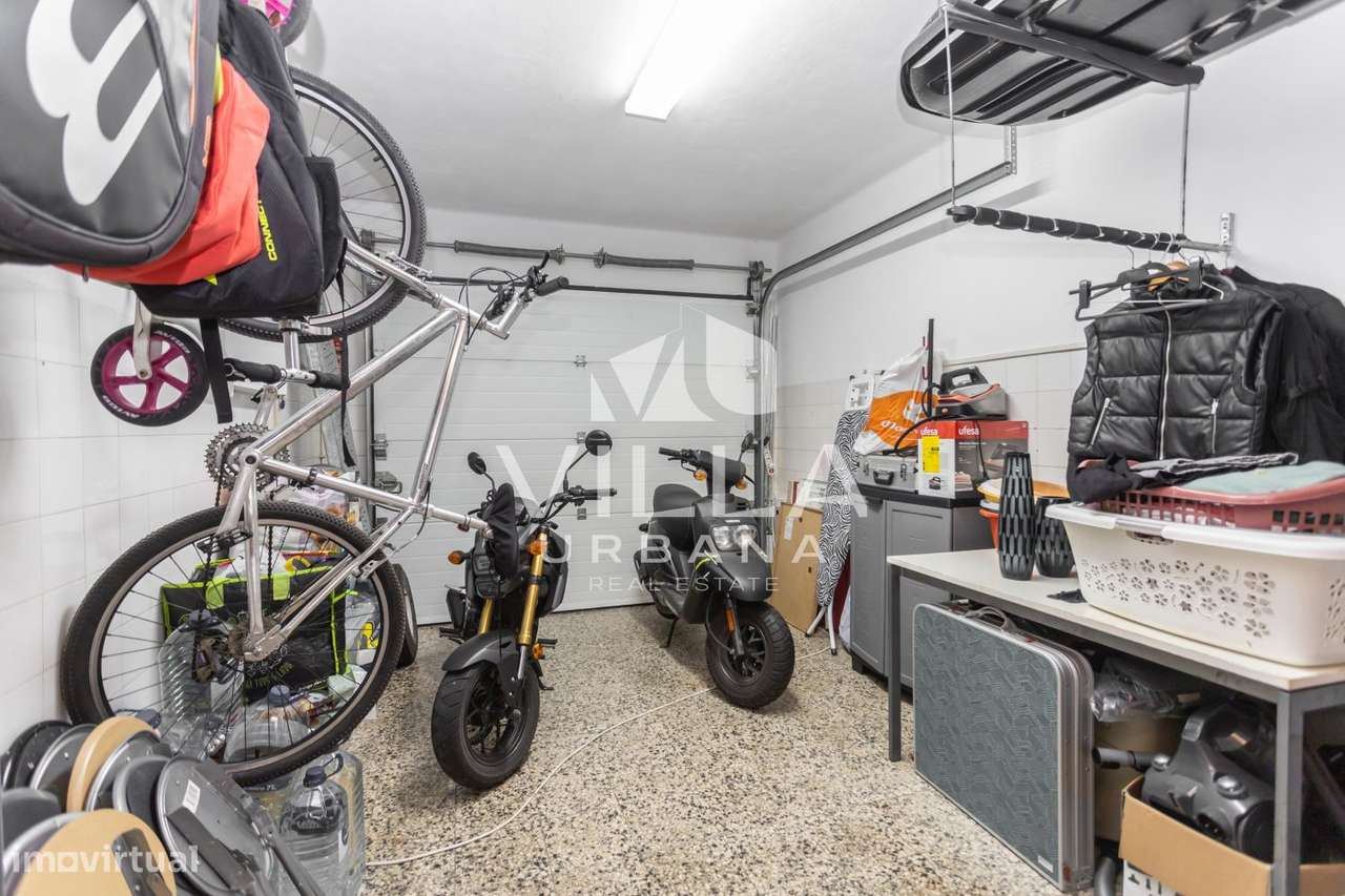 Moradia T3 com Excelentes Áreas, Garagem e Espaço Exterior em Alcabi-19
