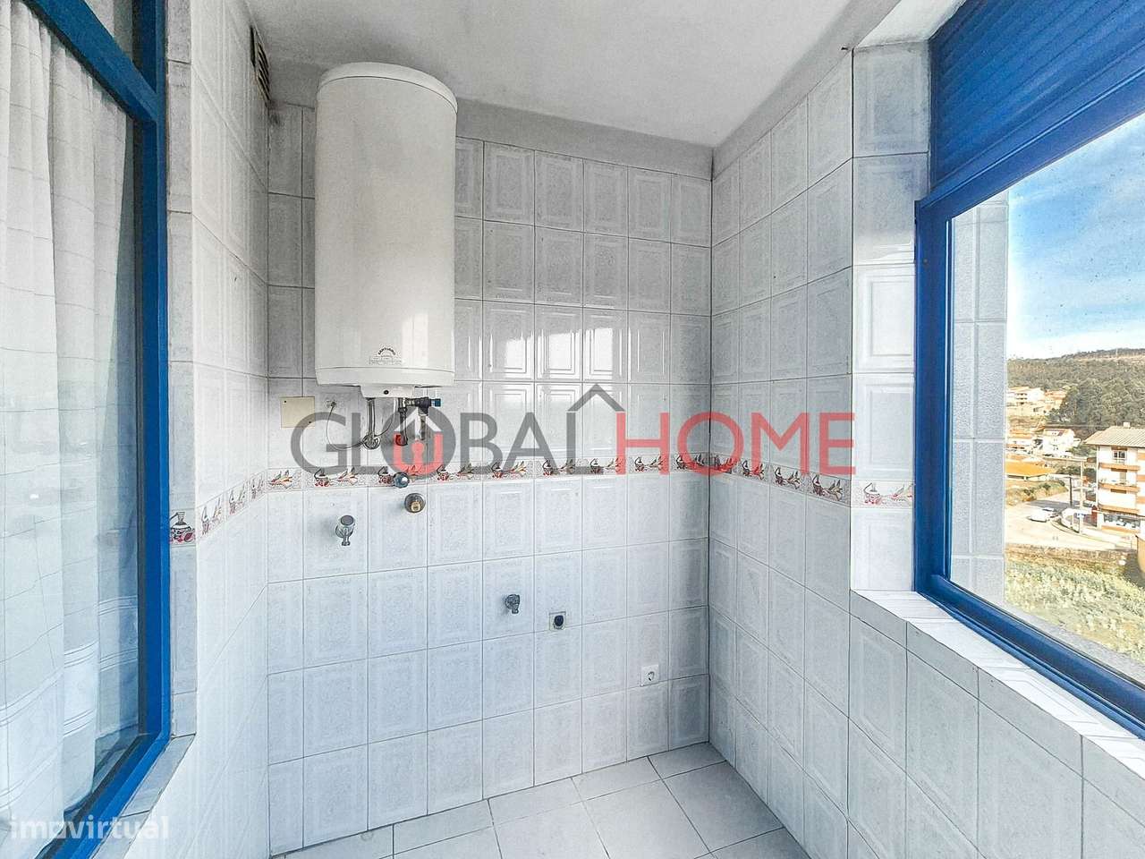 Apartamento T2 no centro de São Pedro da Cova-3