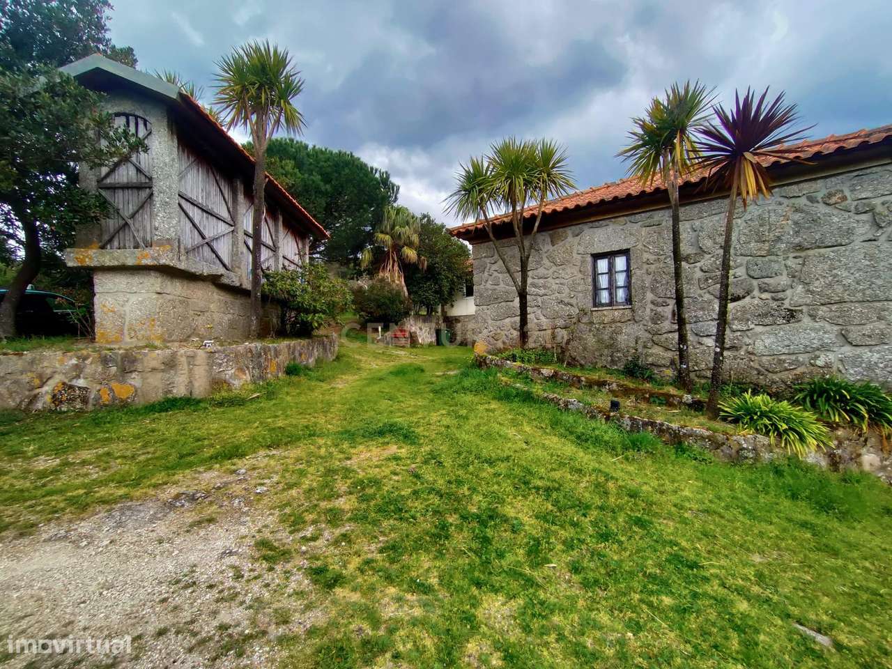 Quinta com ancestral moradia para habitação particular ou turismo de h - Grande imagem: 5/49