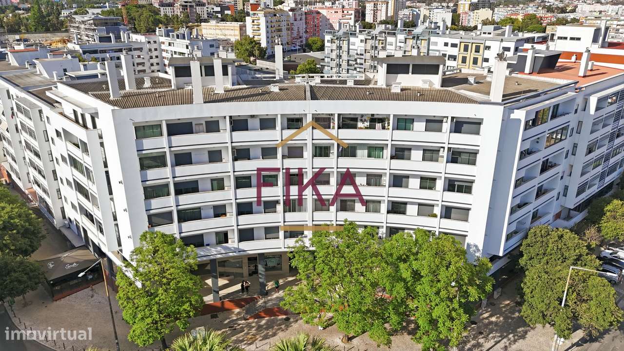 T3 de Design Contemporâneo | Projeto Exclusivo na Praça de Portugal, S-10