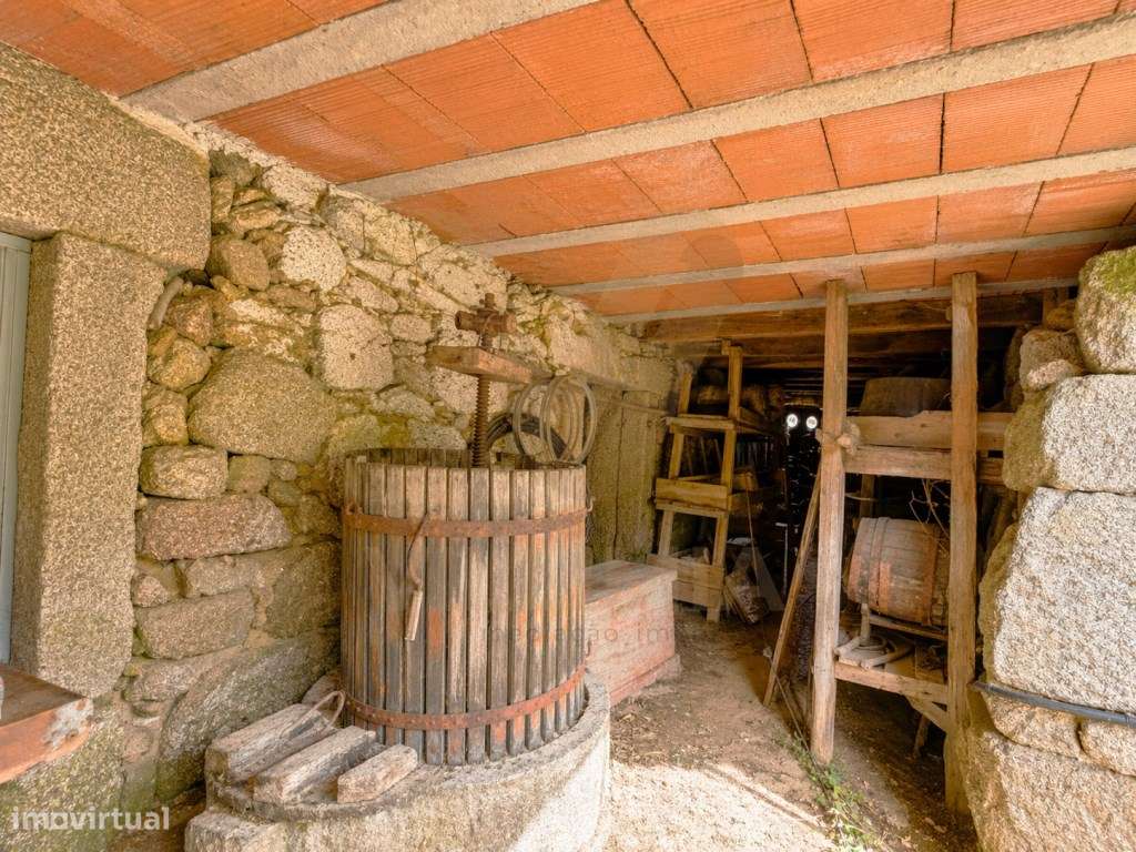 Casa Antiga T3 para Restauro | Facha - Ponte de Lima-29