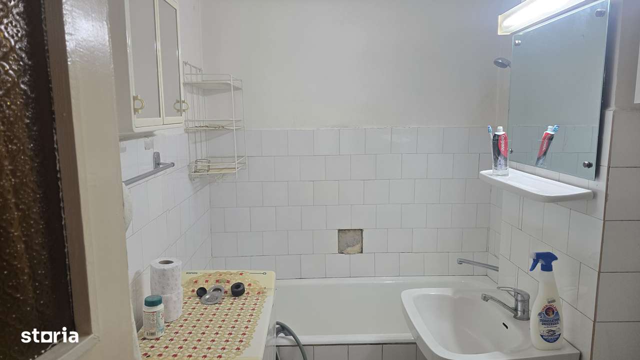 Vand apartament 2 camere dec. in Deva, Zamfirescu, 2 balcoane, etaj 1,-5