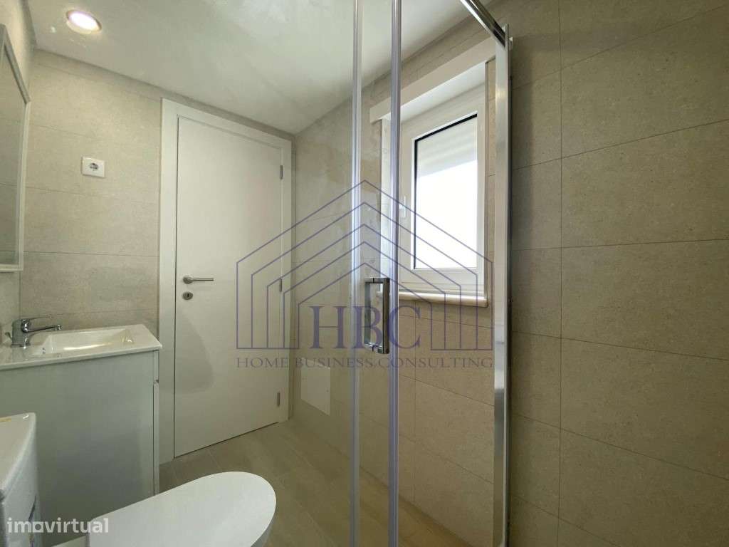 T1 em Condomínio Pés na Água - Exclusividade em Primeira Linha de Mar-34