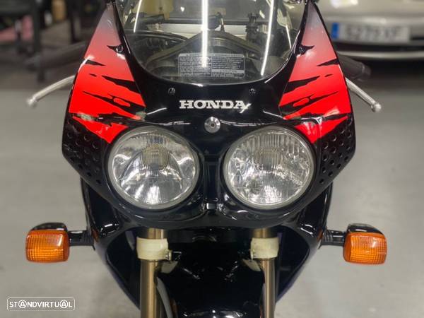 Honda CBR 900r - 4