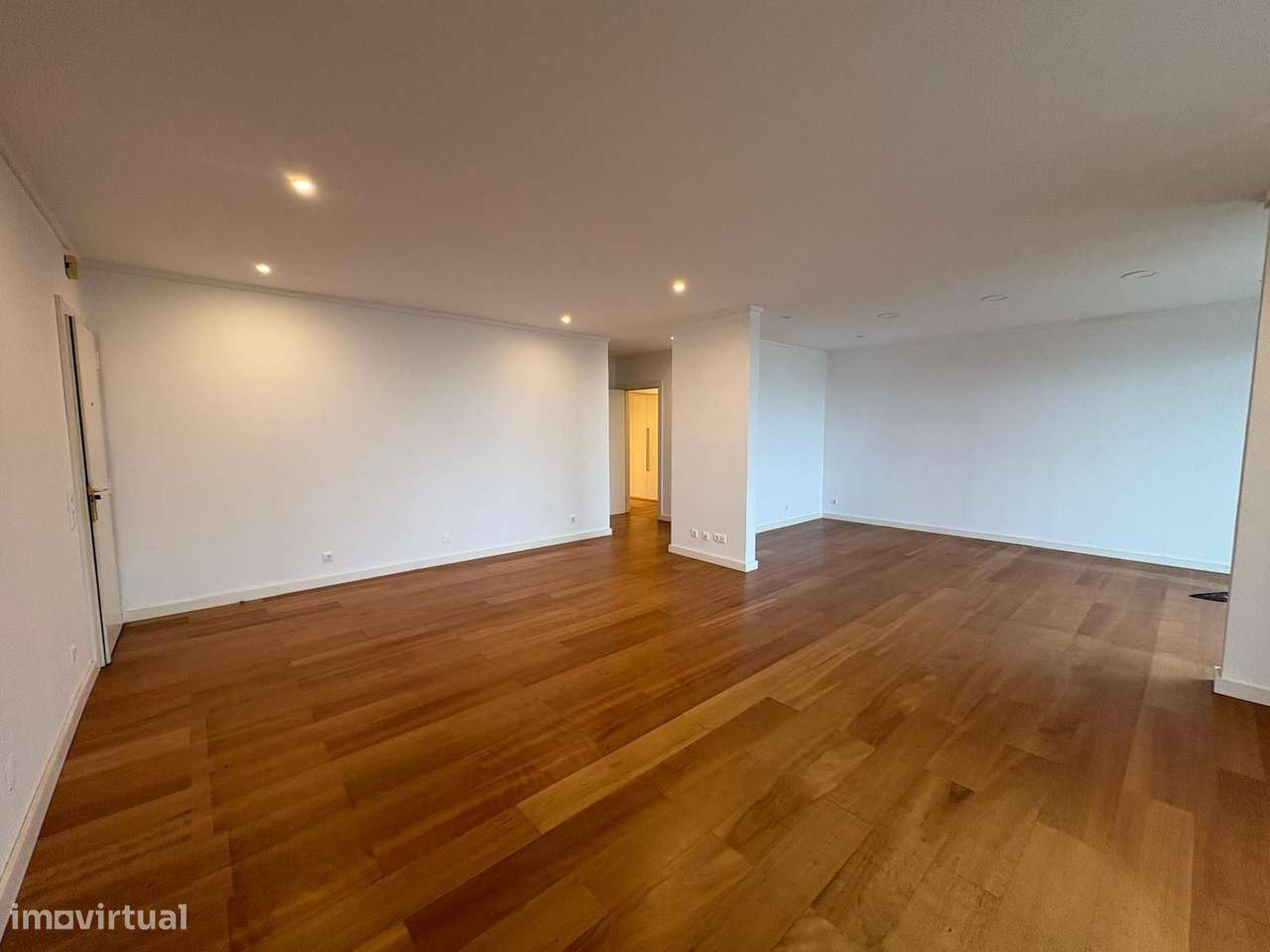 Apartamento T3 com estacionamento, Alto da Barra, Oeiras - Grande imagem: 4/31