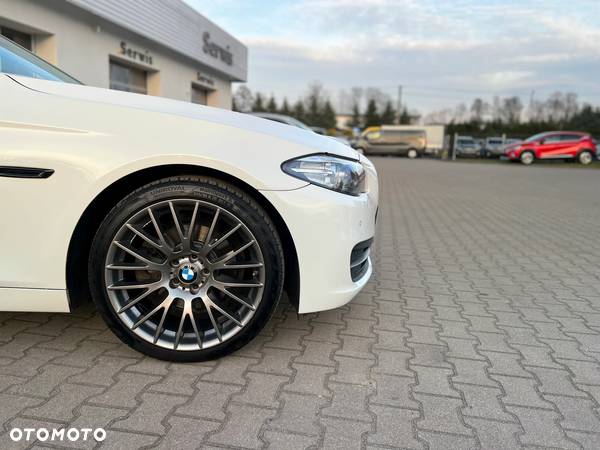 BMW Seria 5 520d - 13