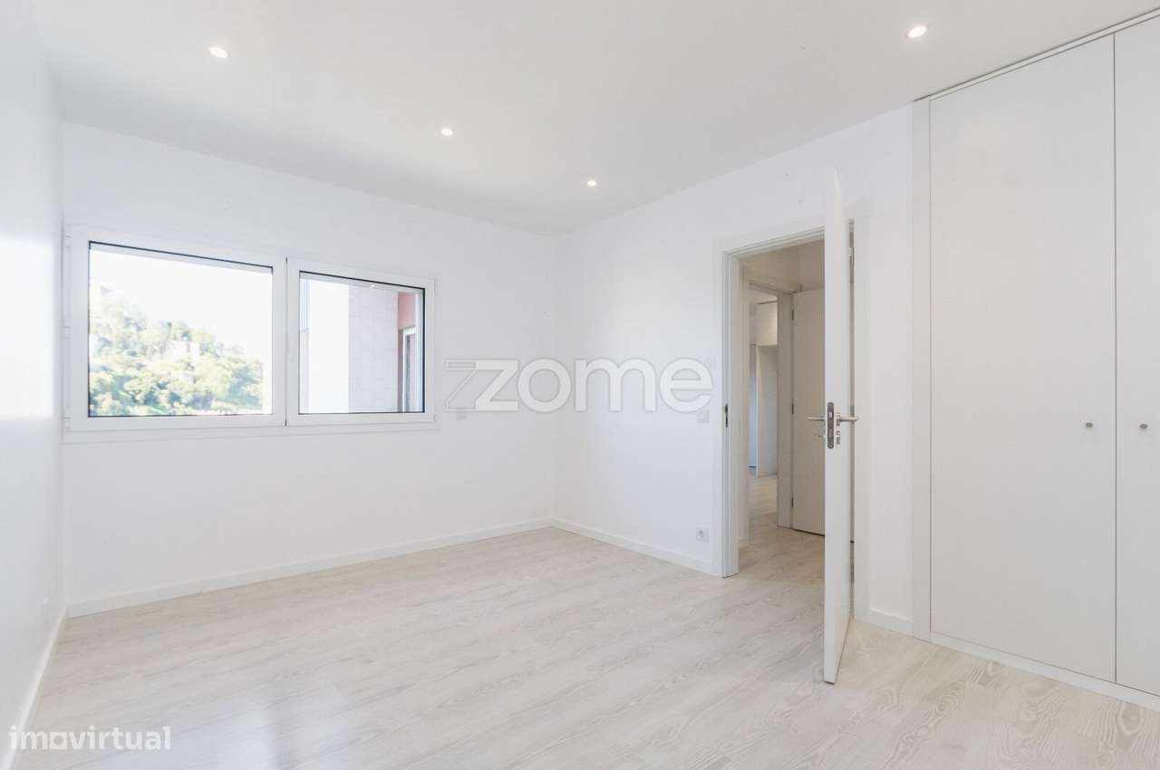 Apartamento T1 || Renovado || Centro Leiria || Arrendamento - Grande imagem: 4/15