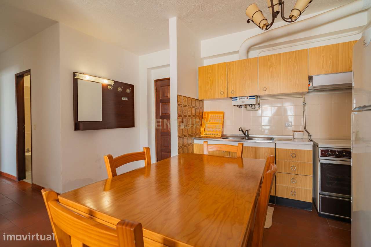 Apartamento T2 à Venda | Nazaré | Vista Lateral para o Mar-17