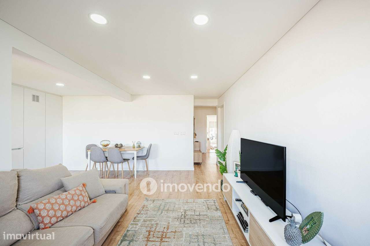 Apartamento T2 totalmente remodelado, com cozinha equipada, em Belas - Grande imagem: 5/38