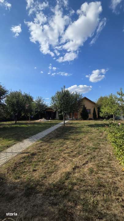 Casa si teren de vanzare – Zona Careiului - Imagine principală: 1/19