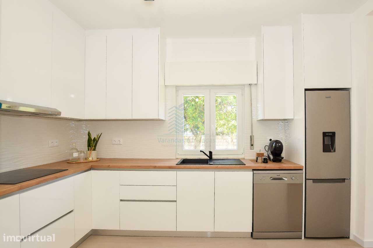 Moradia T3 remodelada com Anexos, Garagem e Poço.-5