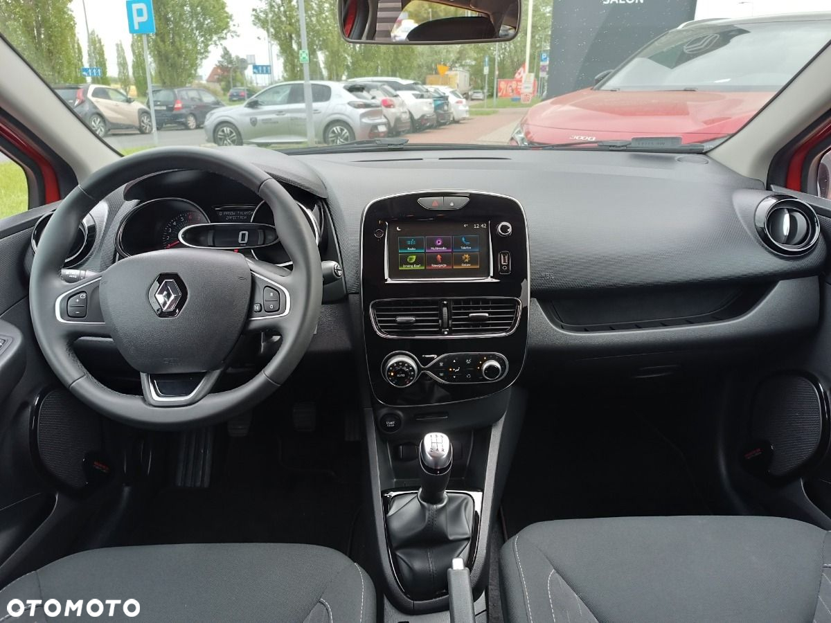 Renault Clio - 16
