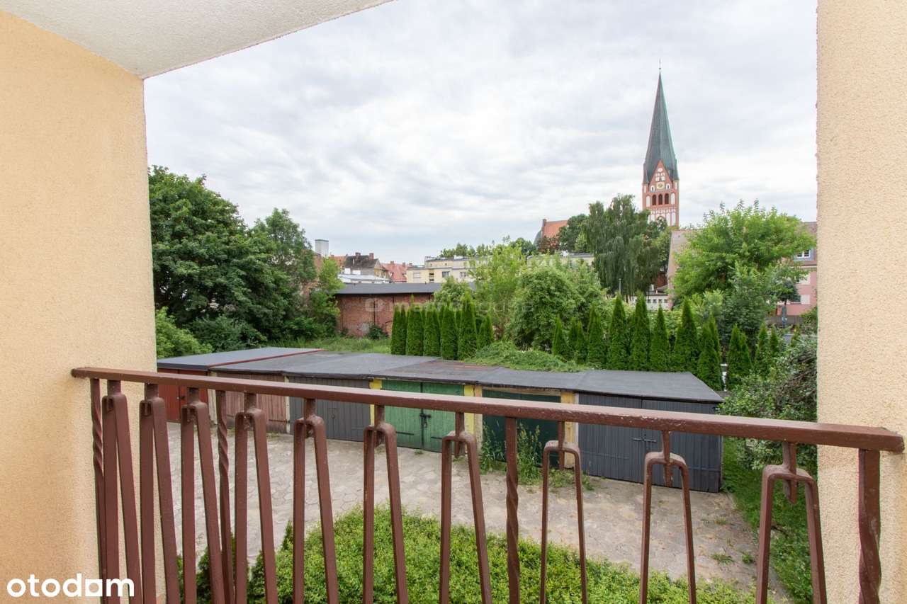 3 pokoje z balkonem na 1 piętrze w centrum-2