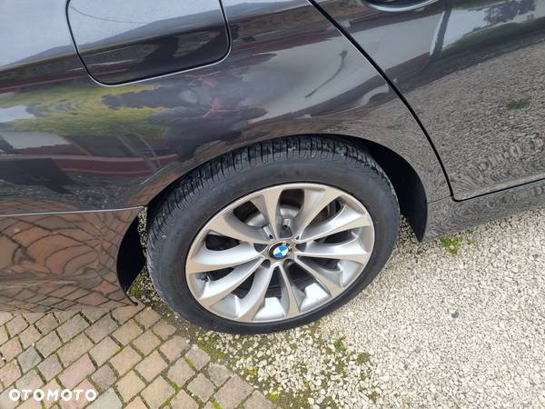 BMW Seria 5 520d Luxury Line sport - 12