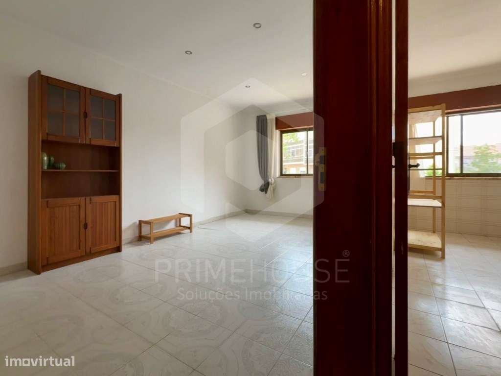 Apartamento T1 Rés do Chão no Seixal, Amora.-10