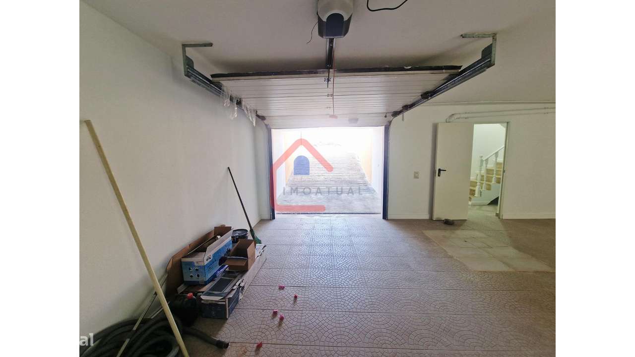 Apartamento T4 em  GAMBIA-PONTES-ALTO DA GUERRA-46