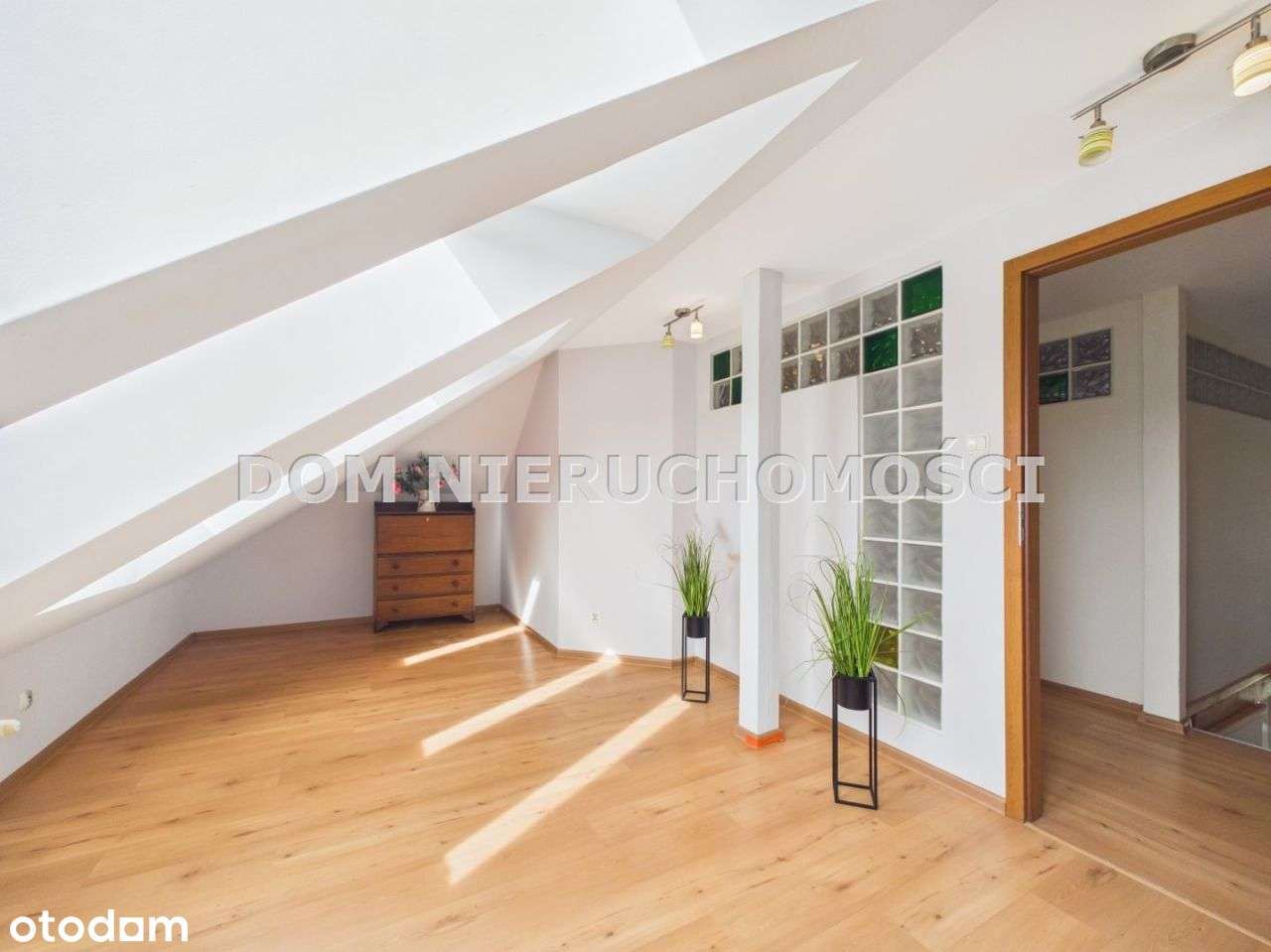 Mieszkanie dwupoziom.64,35 m2 garaż, Piłsudskiego-18
