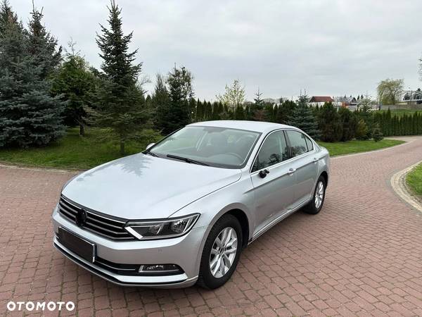 Volkswagen Passat Variant 1.6 TDI (BlueMotion Technology) DSG Trendline - 17