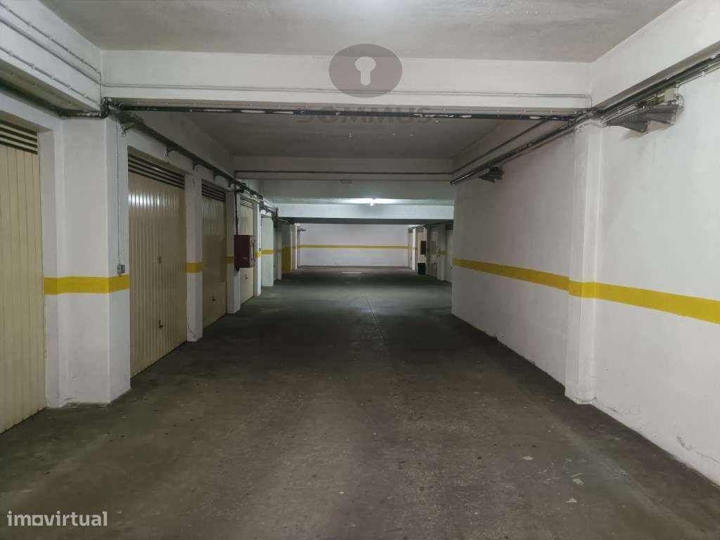 Garagem Box no Casal das Lopas / Cacém - Grande imagem: 3/12