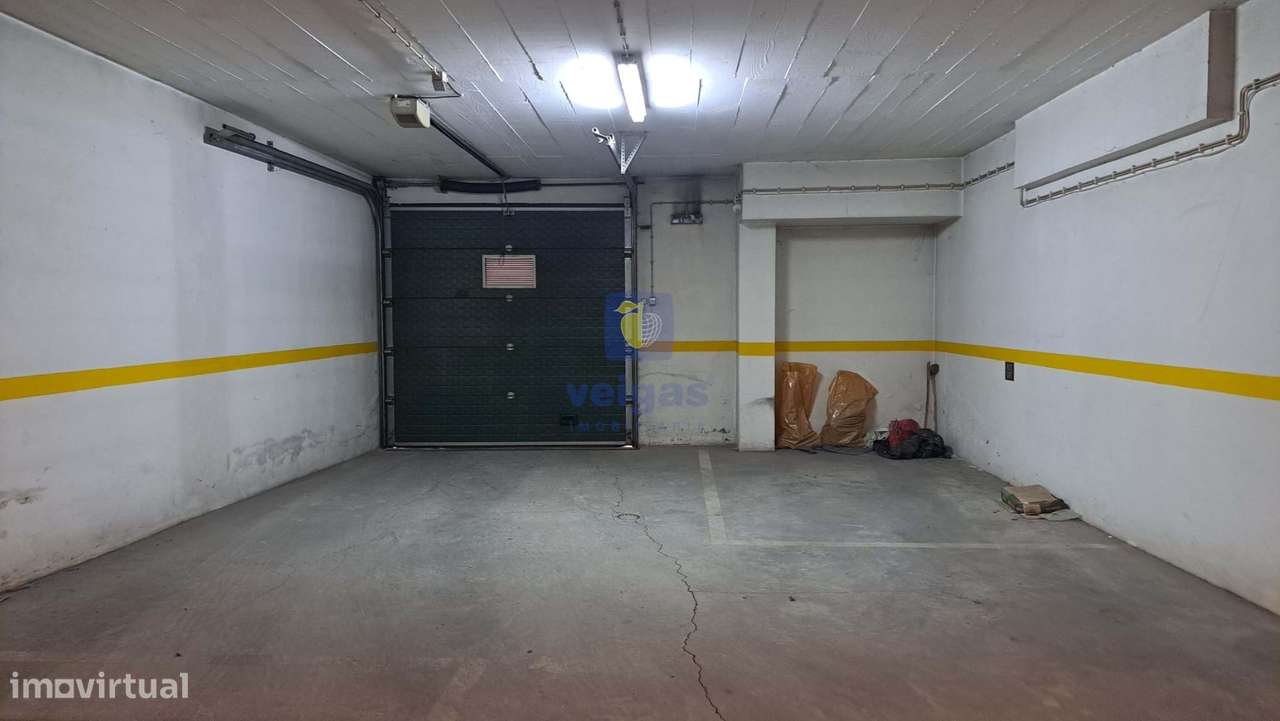 Apartamento T3 com garagem na Baixa da Banheira-27