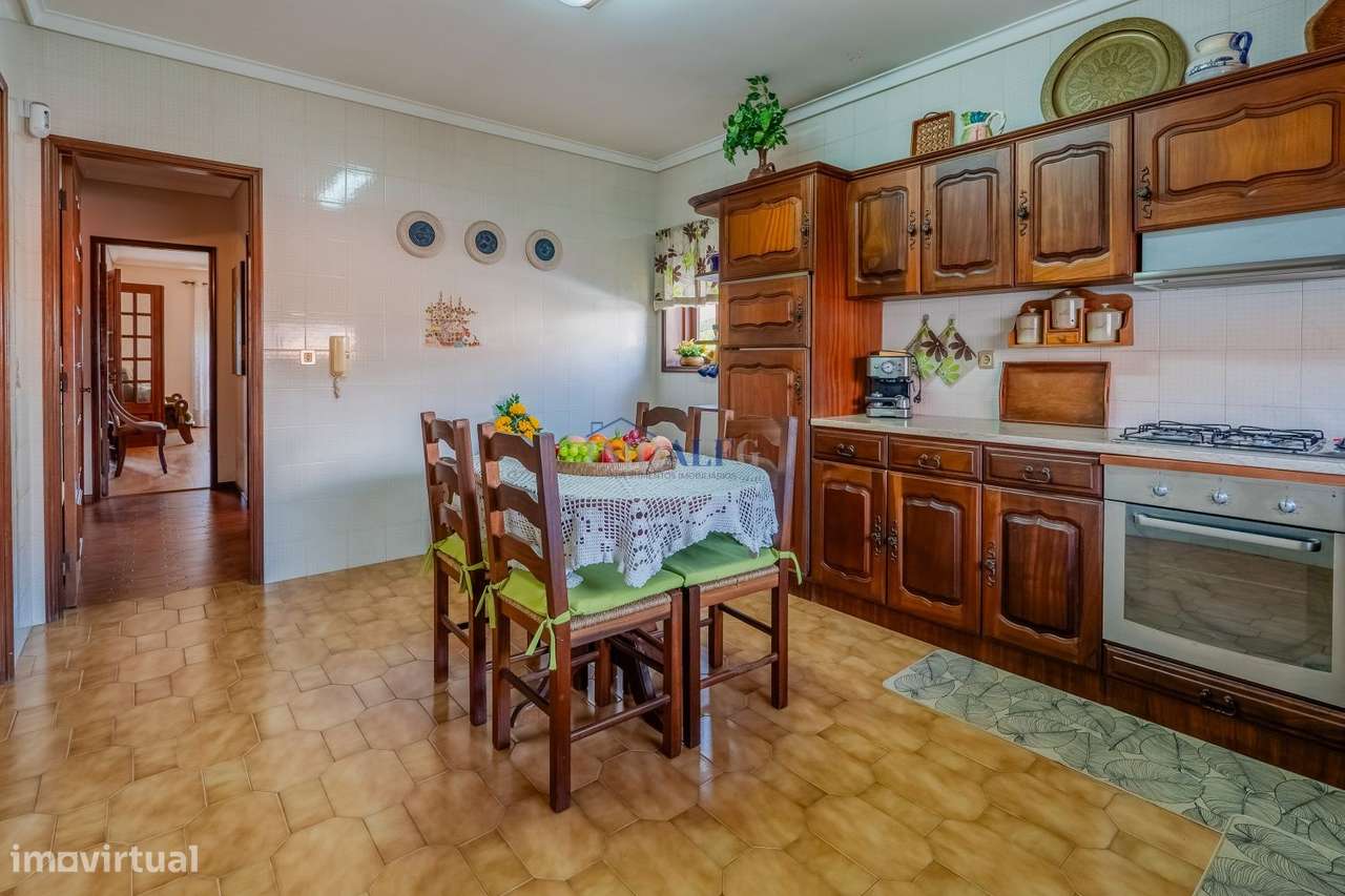 Moradia T5 em Santa Joana perto do centro de Aveiro-16