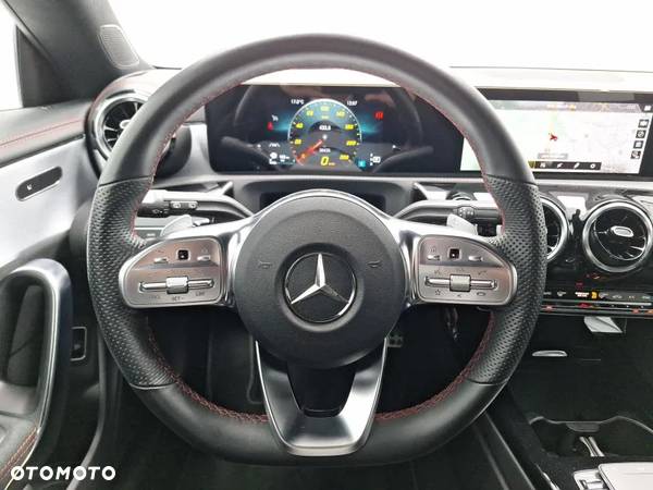 Mercedes-Benz CLA 180 AMG Line 7G-DCT - 13