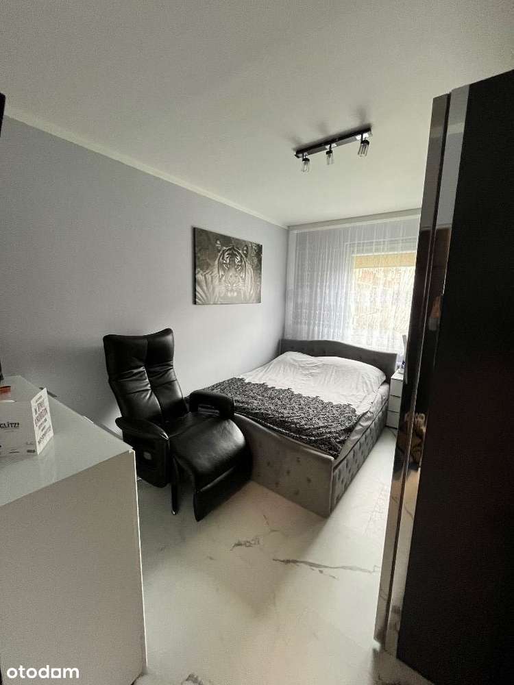 I piętro, do zamieszkania 2 pokoje Lubań-6