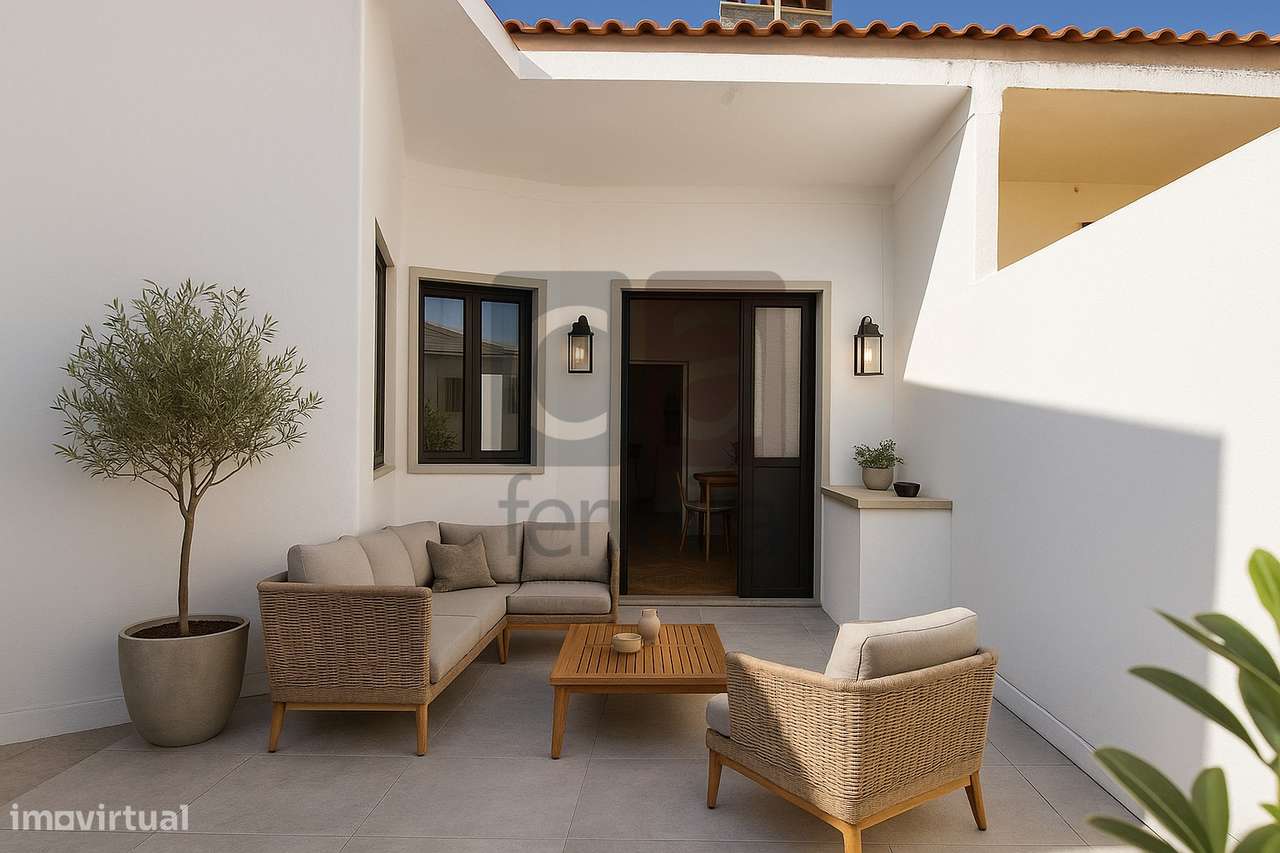 Apartamento T3 com Logradouro e Garagem/Loja – Almeirim-25