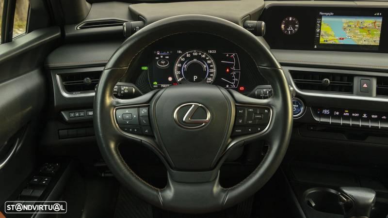 Lexus UX 250h Executive+ - 10