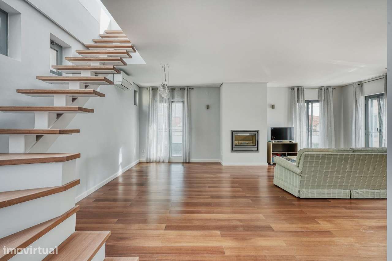 Apartamento de Luxo no Coração de Cascais | Rooftop com Vista Mar-7