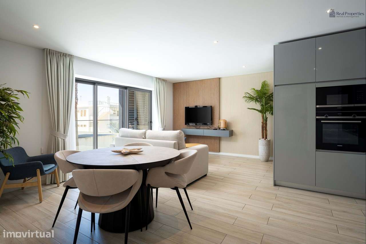 T2 Moderno com vista Mar em Quarteira-9