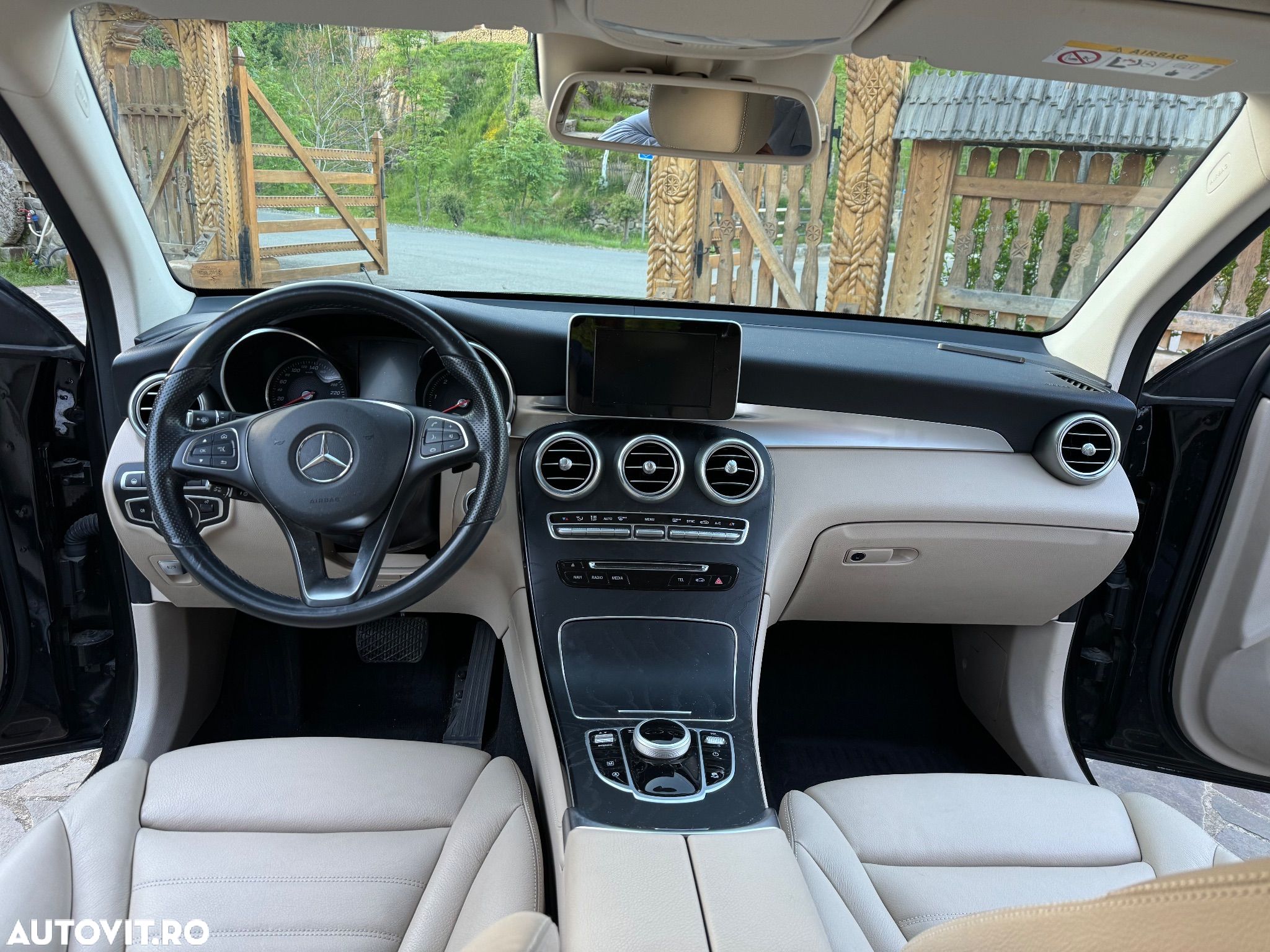 Mercedes-Benz GLC 220 d 4MATIC - 1