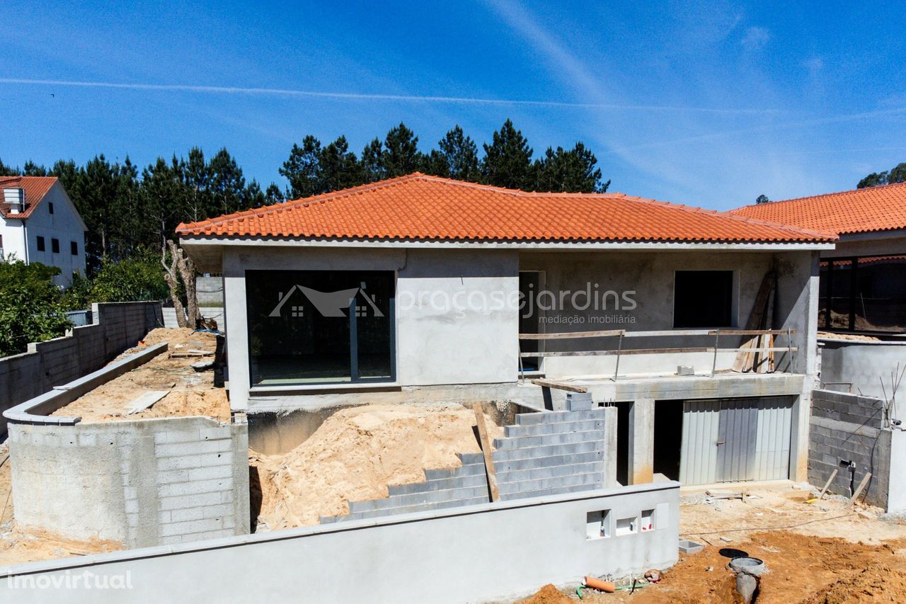 Moradia T4 EM CONSTRUÇÃO