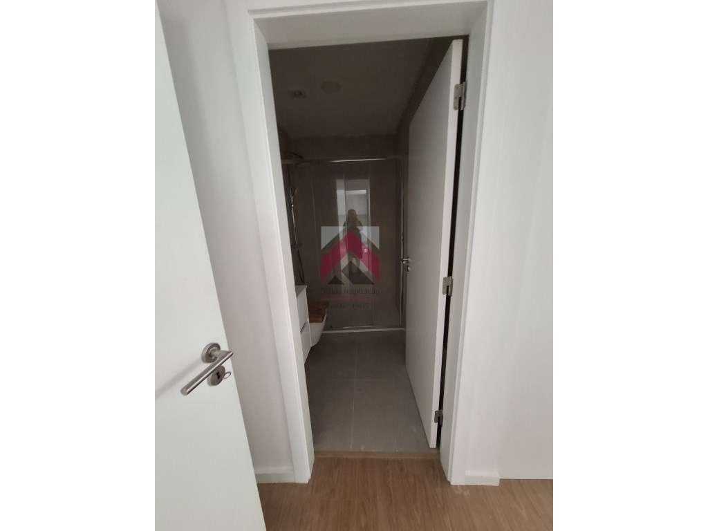 Apartamento T1 + 1 em Esgueira, Aveiro-8