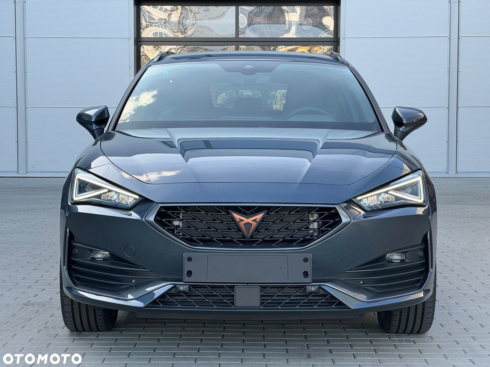 Cupra Leon 2.0 TSI DSG - 4