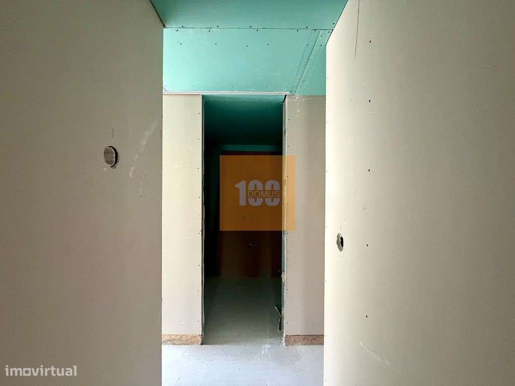 Apartamento T4 novo nas Antas-31